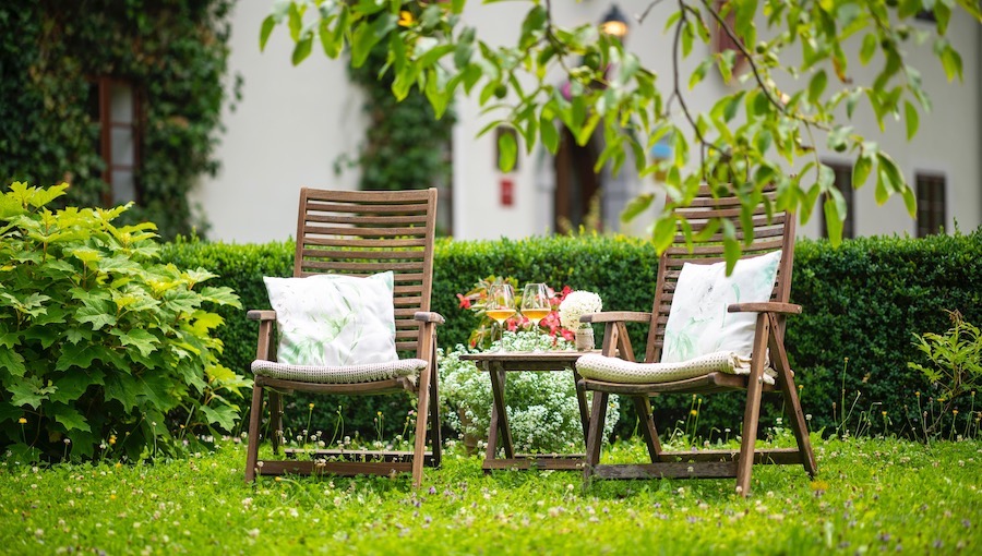 Kendov-dvorec-garden-1