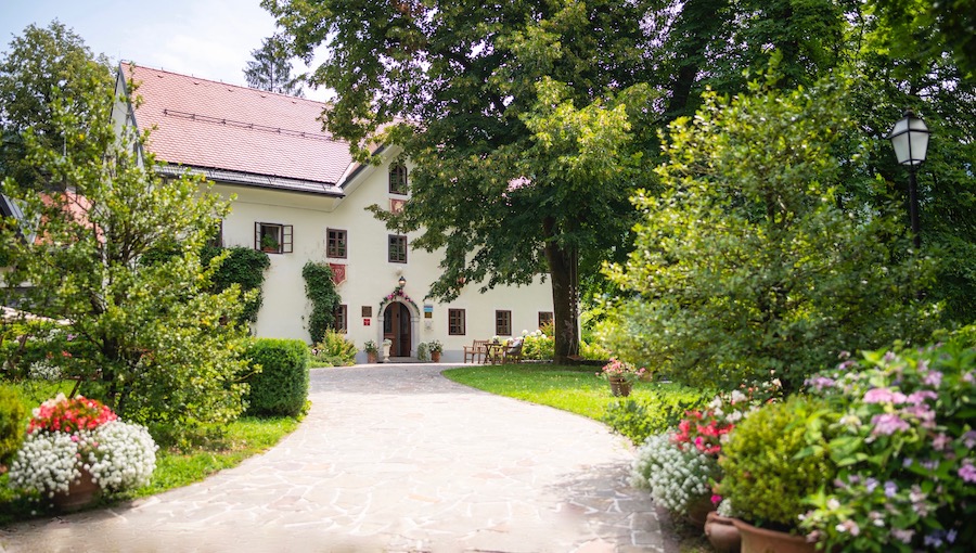 HOTEL KENDOV DVOREC